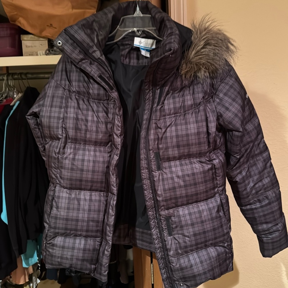 Columbia size M gray plaid Jacket faux hood